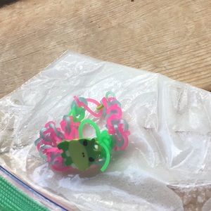 Bracelet party hippo (sugarscrub included ingredients are bodysoapsugarlotion